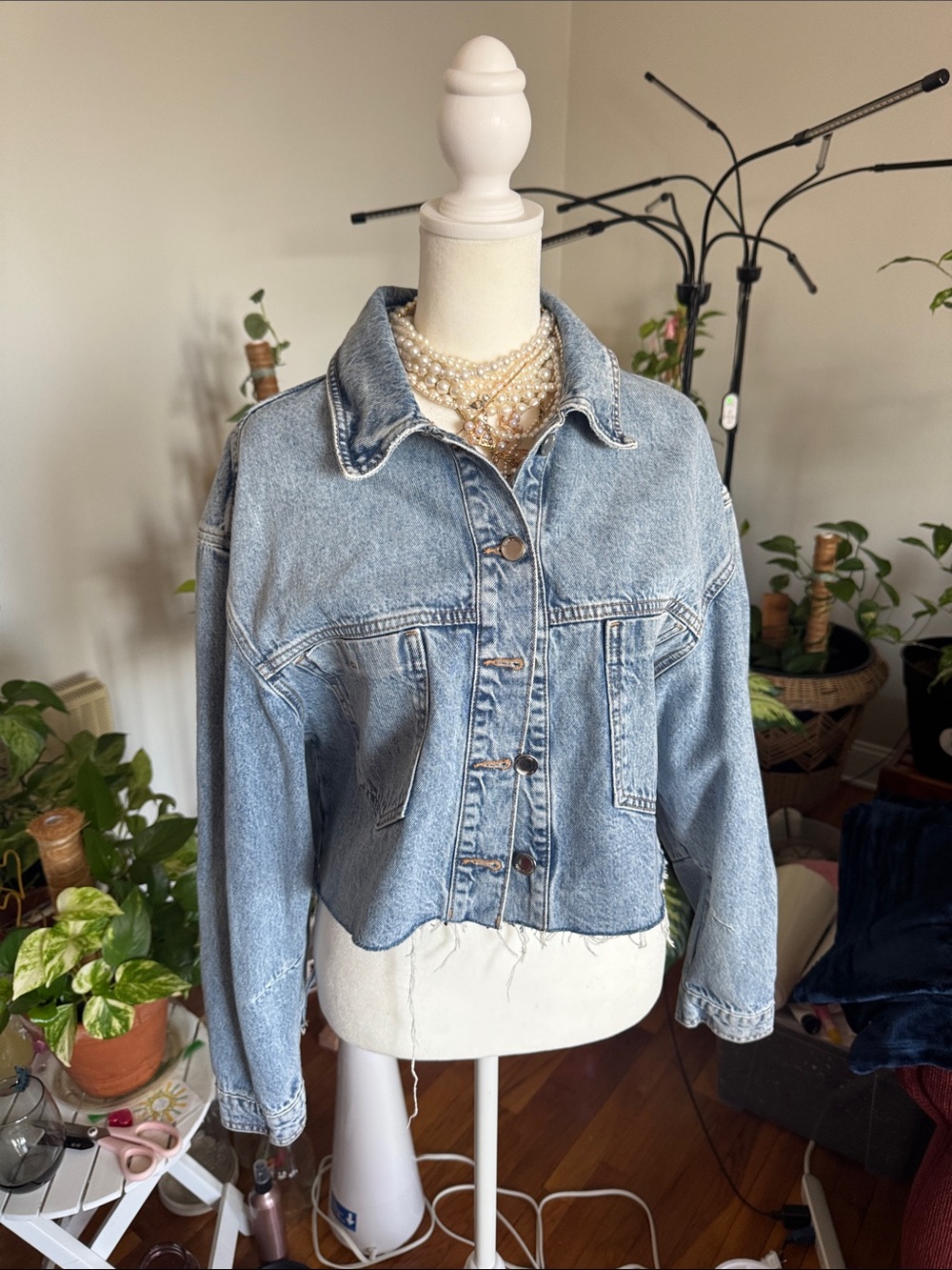 Zara Lace Up Back Cropped Denim Jacket Women XS Light Blue Raw Hem Streetwear